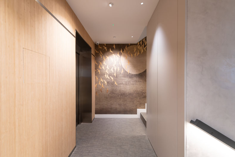 hotel_lamarine_pasillo_ascensor_escalas_interiores
