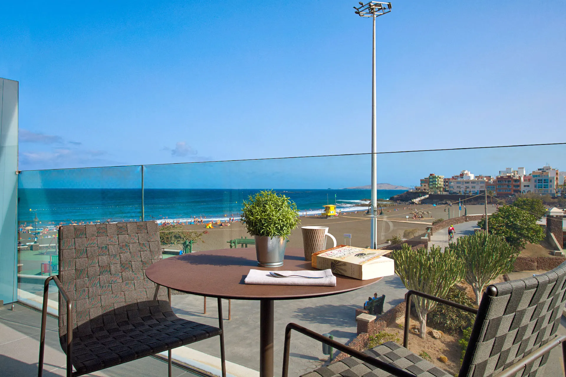 La Marine Hotel Boutique en Gran Canaria terraza.webp